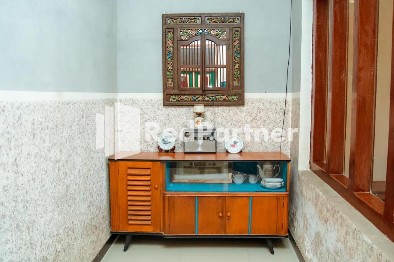Flamboyan Asri Syariah Mitra Reddoorz Near Kampung Inggris Pare Hotel Luaran gambar