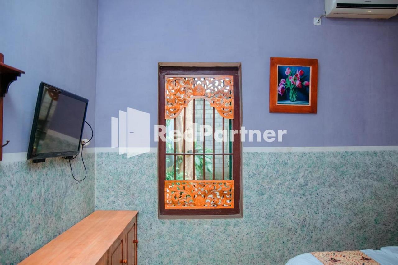 Flamboyan Asri Syariah Mitra Reddoorz Near Kampung Inggris Pare Hotel Luaran gambar