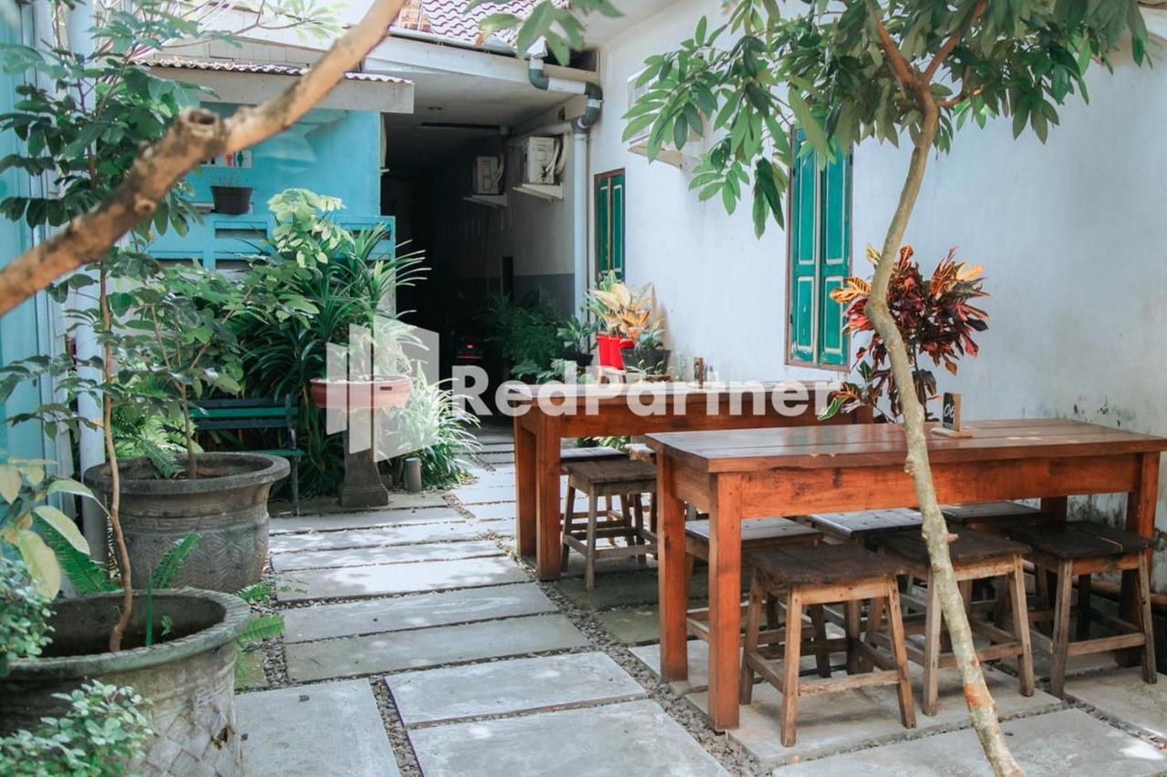Flamboyan Asri Syariah Mitra Reddoorz Near Kampung Inggris Pare Hotel Luaran gambar